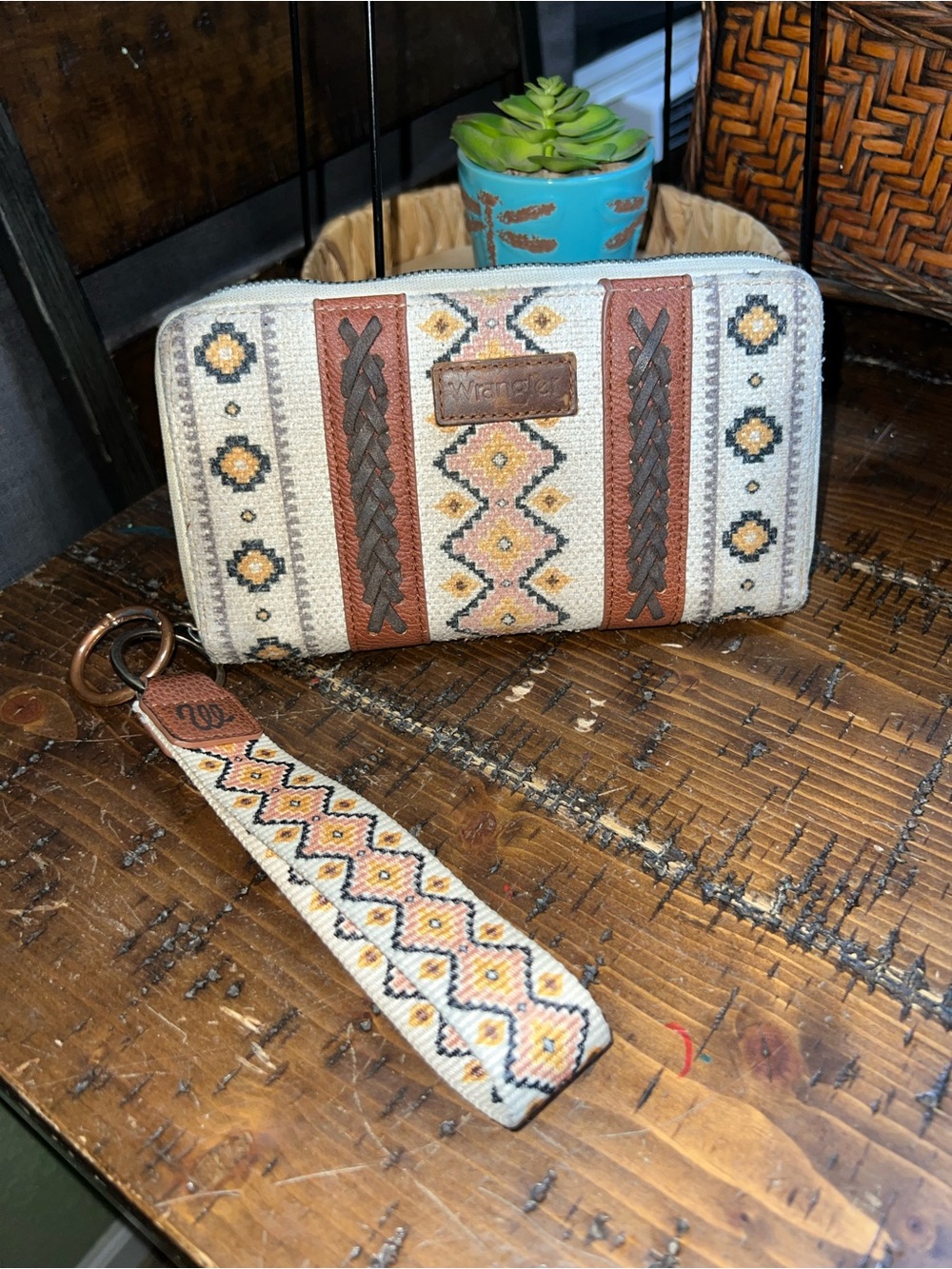 Wrangler Woven Aztec Zip Wallet Wristlet - Neutral Tan & Yellow Angel Coffee